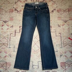 Ariat• Women’s flare jeans size 29 regular